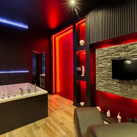 Suite Deluxe - Jacuzzi Melun Buitenkant foto